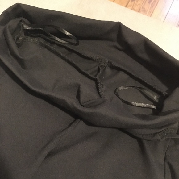 Black Mesh Panel Side High Waist Leggings - Picture 6 of 7